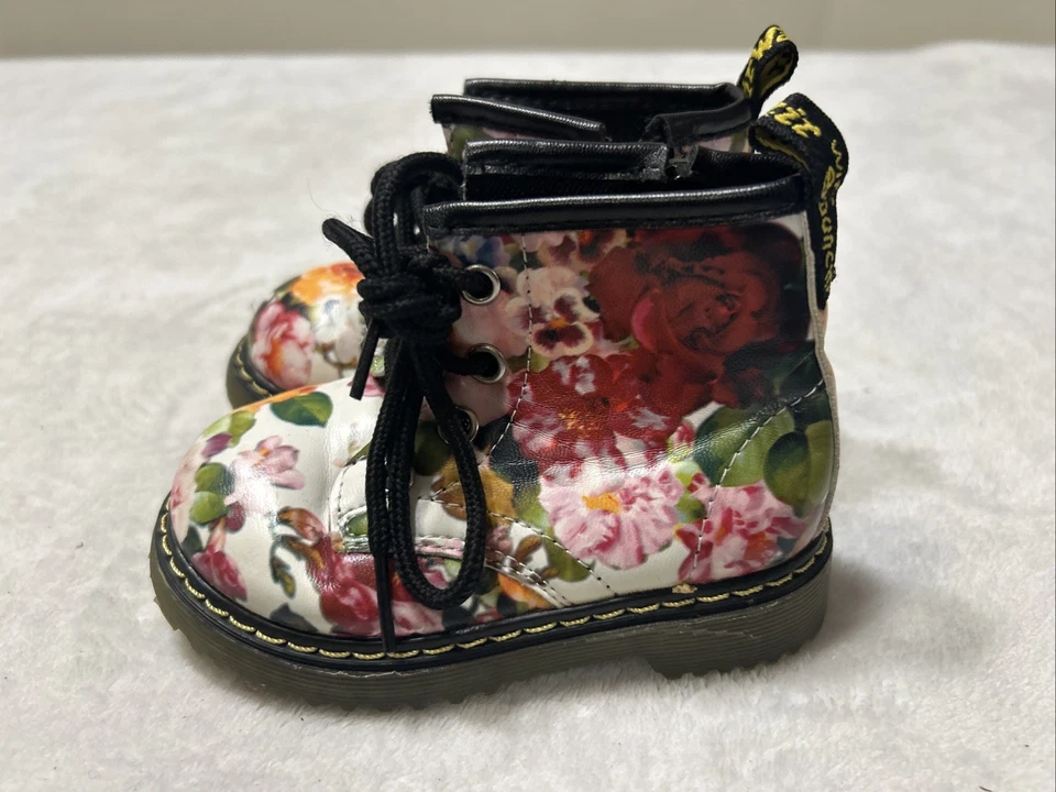 Botas Dr Martens 1460 Air Wair UK 5 EU 21 Bebé Niño Floral Blanco Rosa Foto 4 de 4