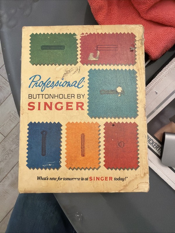 Singer Professional Buttonholer for Vertical-Needle Zig-Zag machine NEW in box