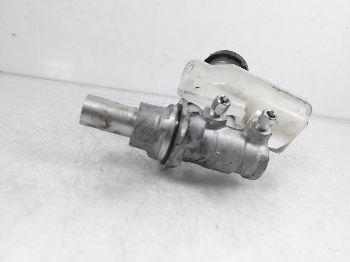 2009-2020 Nissan 370Z Brake Booster Master Cylinder D6010 2009-2020 Nissan 370Z Brake Booster Master Cylinder D6010