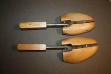 PAIR OF VINTAGE ROCHESTER SHOE TREE CO. CEDAR WOOD SHOE KEEPERS NO. 4