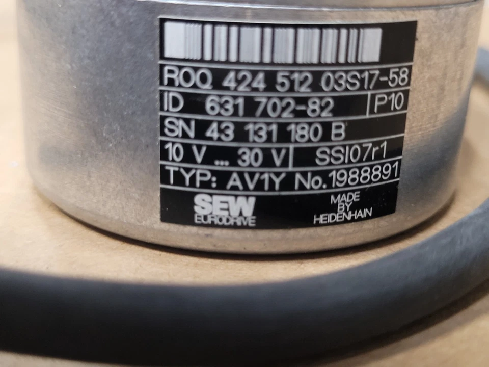 SEW Heidenhain ROQ 424 512 03S17-58 ABSOLUTE ENCODER ID # 631 702-82 - Image 3 of 4