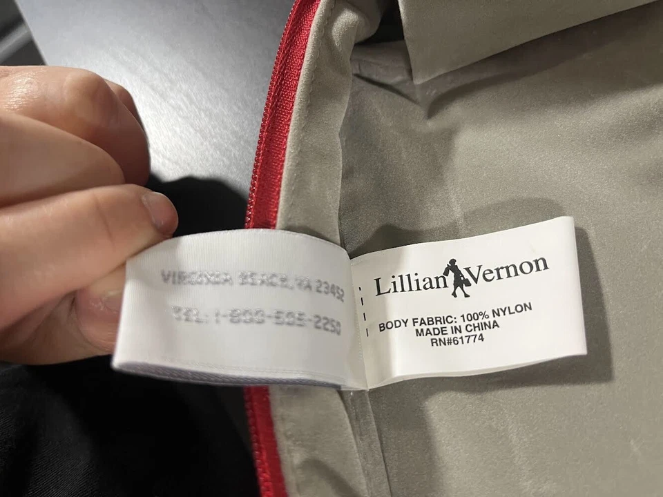 Lillian Vernon Makeup Jewelry Accessory Travel Case Red Grey Suede Interior - Image 4 of 4