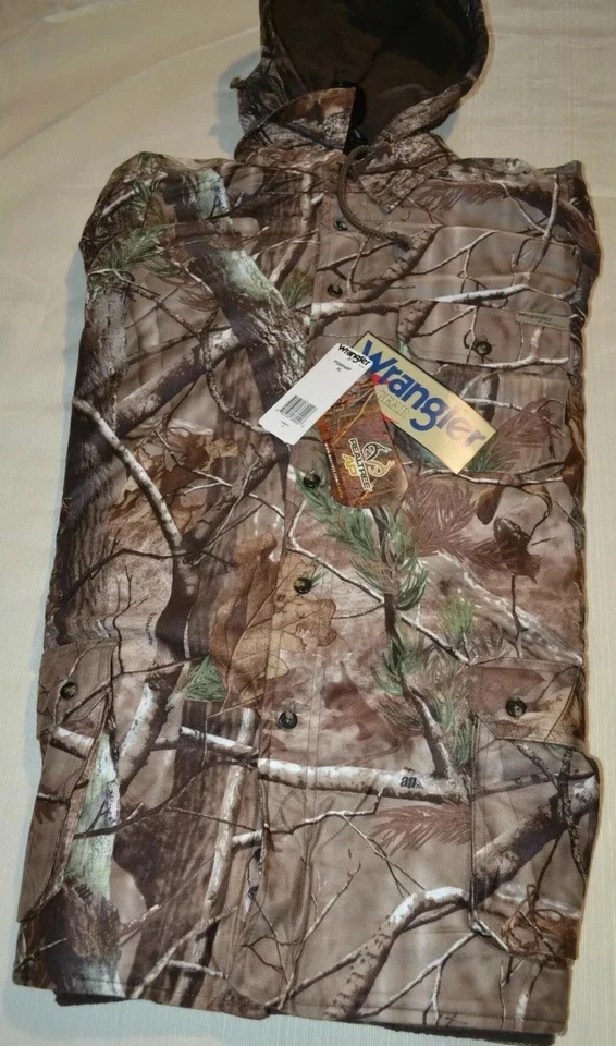 Cazadora de camuflage de arbol Wrangler. Importada USA - Imagen 2 de 4