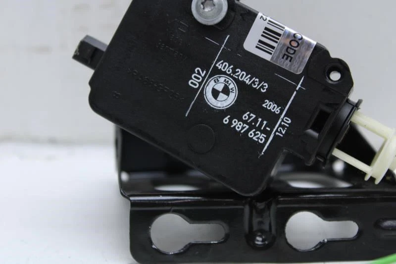 2003-2012 Land Rover Range Rover RR Fuel Tank Door Flap Lock Actuator 6-987-625 - Image 4 of 4