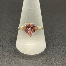 Ladies 14ct Yellow Gold Pink Heart Shape Gem...