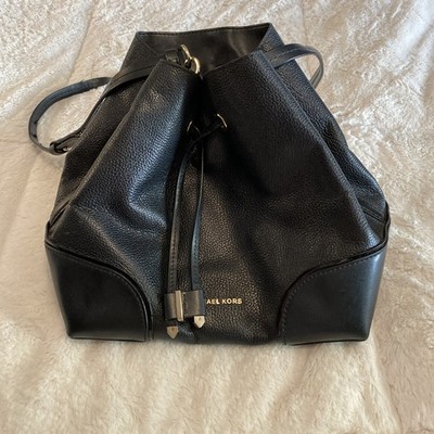 Michael Kors Mercer Gallery Medium Bucket Bag Refined Pebble In Black READ
