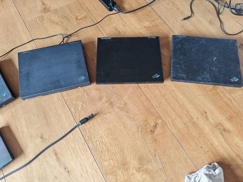 5 X IBM ThinkPad Retro PC Laptop 90er Und 00er Jahre Win 98 Mit Floppy - Afbeelding 14 van 14