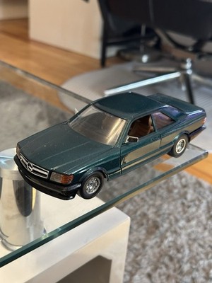 Burago Mercedes Benz 500 SEC 1:26 Model Car / Rare Piece