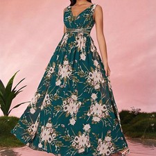 Elegant square neckline fashion dress suitable for parties and various festivals