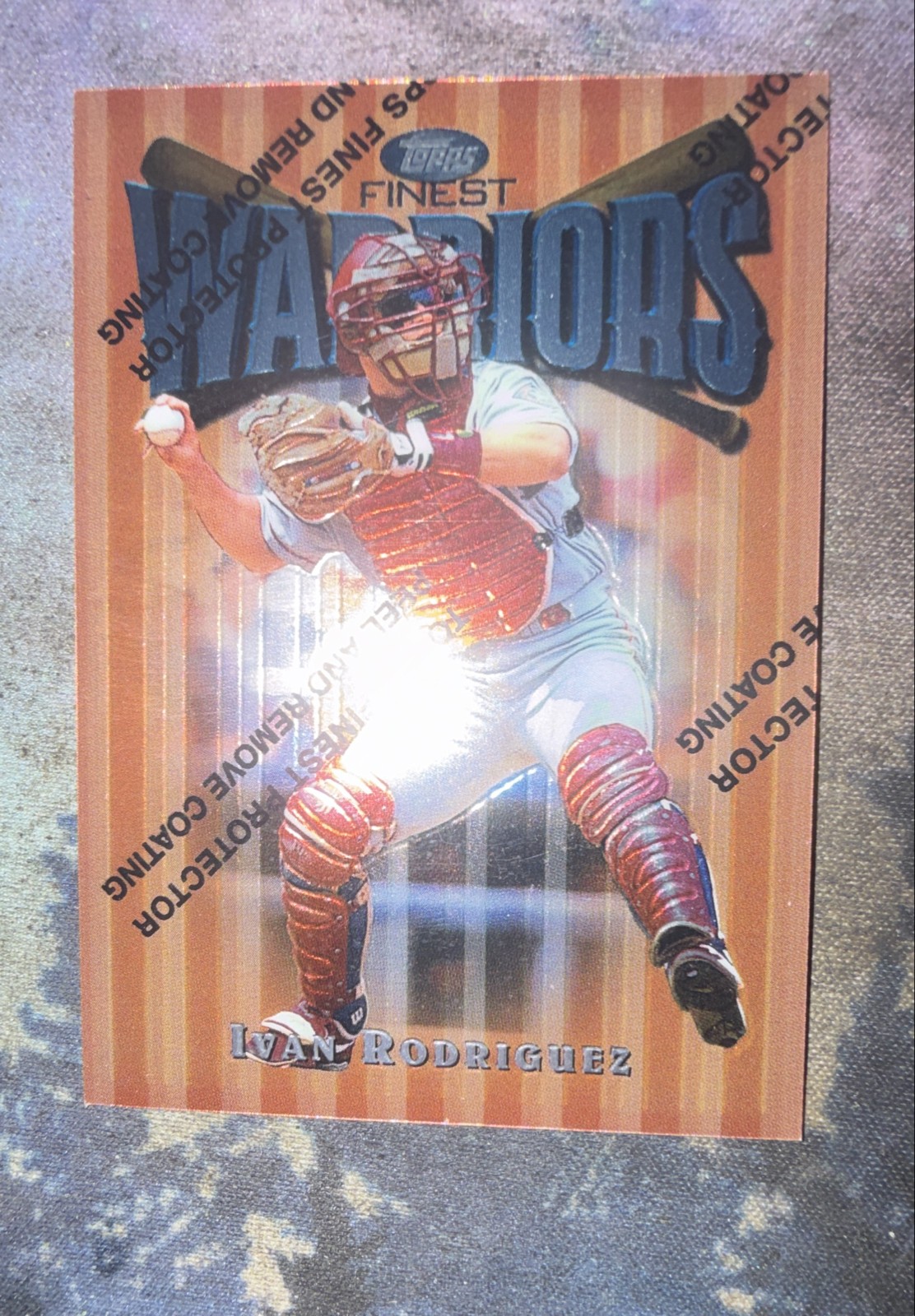 1997 Topps Finest - Common - Bronze Ivan Rodriguez #90