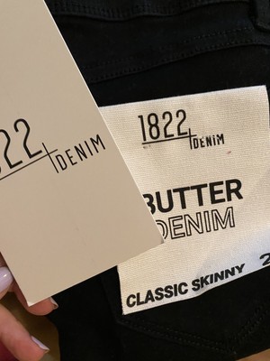 1822 Denim Wynter Skinny Black Jeans 