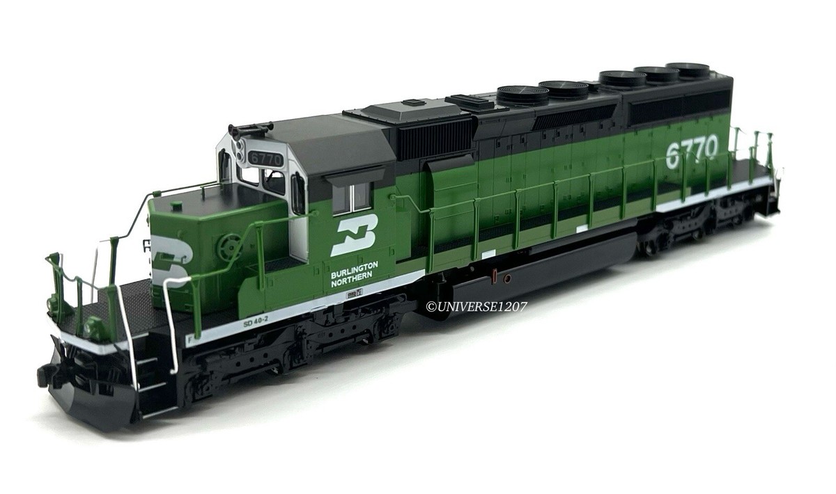 HO Scale Kato 37-6601 SD40-2 Mid Diesel Locomotive