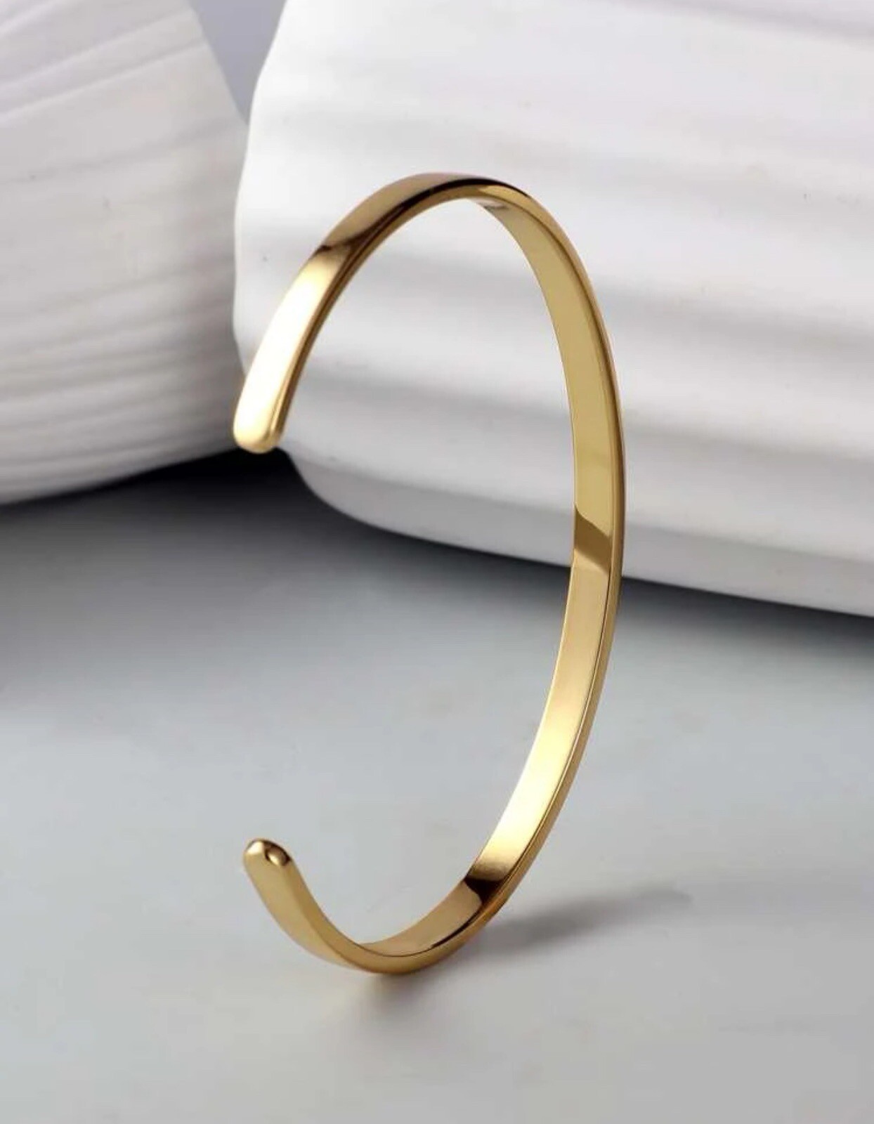 Bracelet Jonc Doré à l'Or Fin, Manchette Imposante Finition Miroir pour Femme
