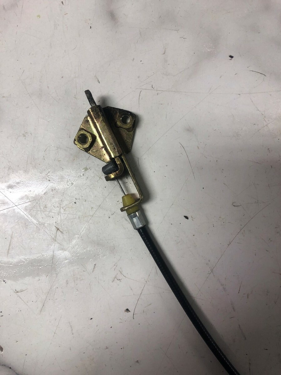 05 Kawasaki Z ZR 750 ZR750 Z750 S seat mount latch and cable cabel