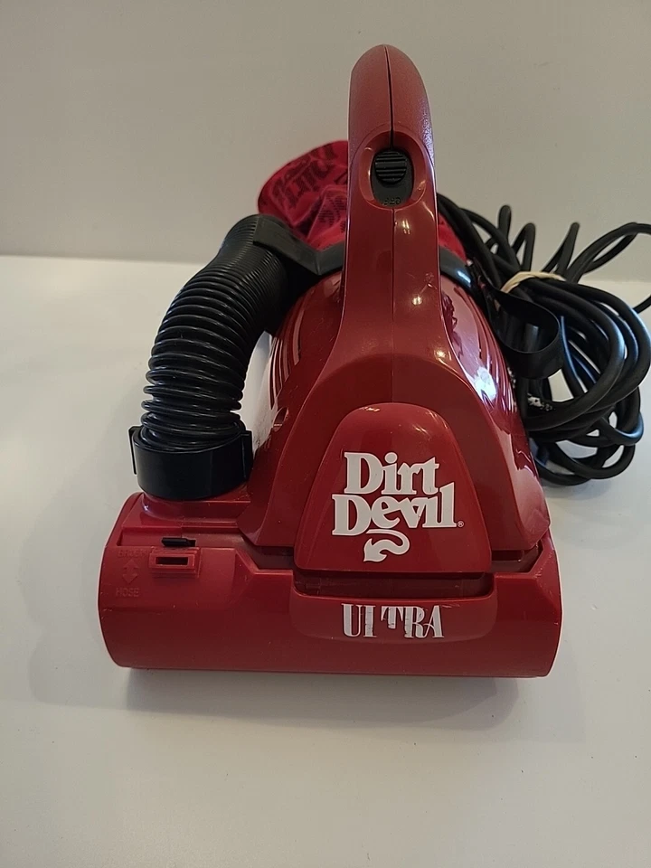 Dirt Devil by Royal Ultra Red Electric Handheld Vacuum M08230 New Belt, Tested - Image 3 of 4