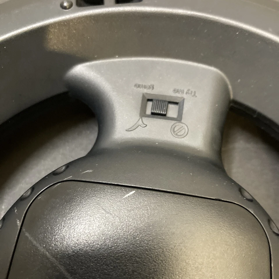 2013 Hasbro Simon Swipe Handheld Electronic Memory Game Used - Image 4 of 4