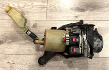 2006-2009 Mazda 3 Mazda 5 Power Steering Pump Q3t50375 Genuine Oem 2006-2009 Mazda 3 Mazda 5 Power Steering Pump Q3t50375 Genuine Oem
