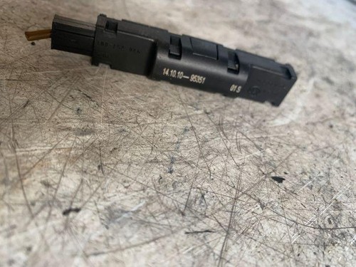 VW JETTA II 19E, 1G2, 165 Antennenverstärker  5n0035570 2.50 Petrol 18032442