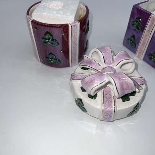 NIB NOS VTG 2 Candles in Ceramic Gift Boxed Style Candle Holders w/Matching Lids - Picture 2 of 15