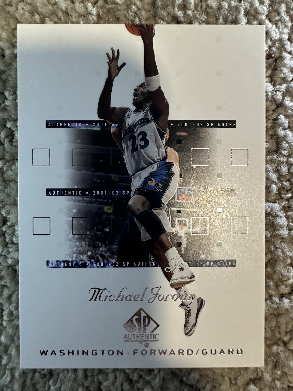 2001-02 SP Authentic - Michael Jordan #90 Sample