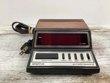 Vintage Spartus Neptune LED Alarm Clock Model 1104 Classic Woodgrain Tested Work