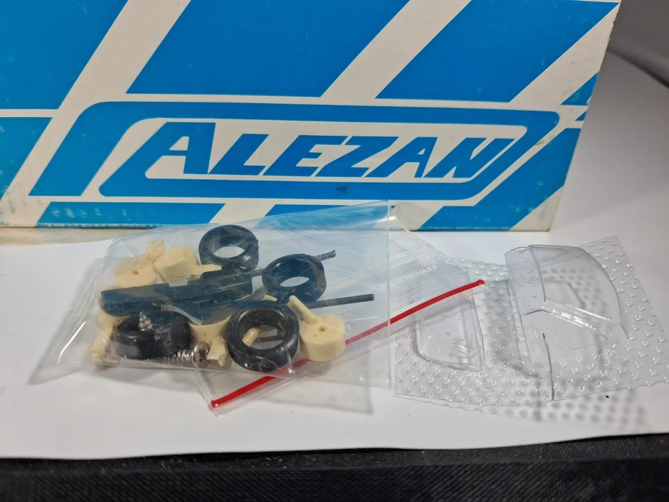 KIT ALEZAN BMW SPICUP BERTONE 1969 SCALA 1/43 - Immagine 3 di 4