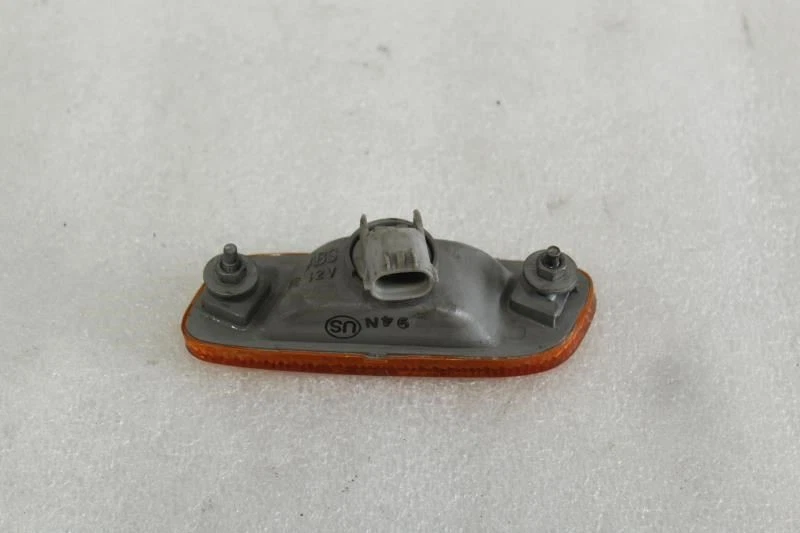 Lexus SC400 1999 lado del conductor izquierdo parachoques delantero luz marcadora Foto 3 de 4