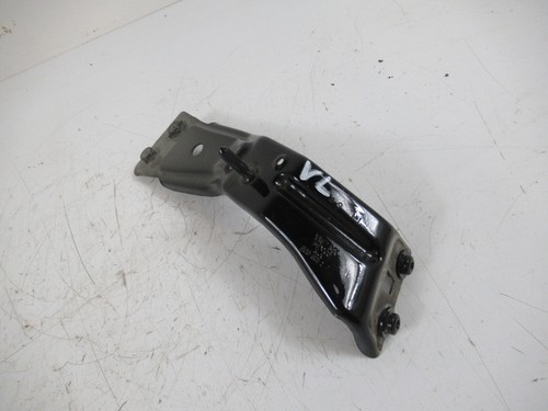 VW Jetta 4 IV 16 11-17 Strebe Halter Kotflügel rechts L041 5C6821137 /135