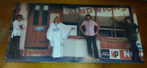 GIVING AND TAKING 12" VINYL LP BY THE SEEKERS FROM 1975 EXCELLENT CONDITION - Picture 3 of 6