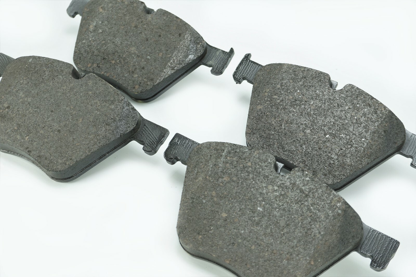 Rolls Royce Ghost -- Front Brake Pad Set: OEM Ref #: 34-11-6-799-870 BRAND NEW!!