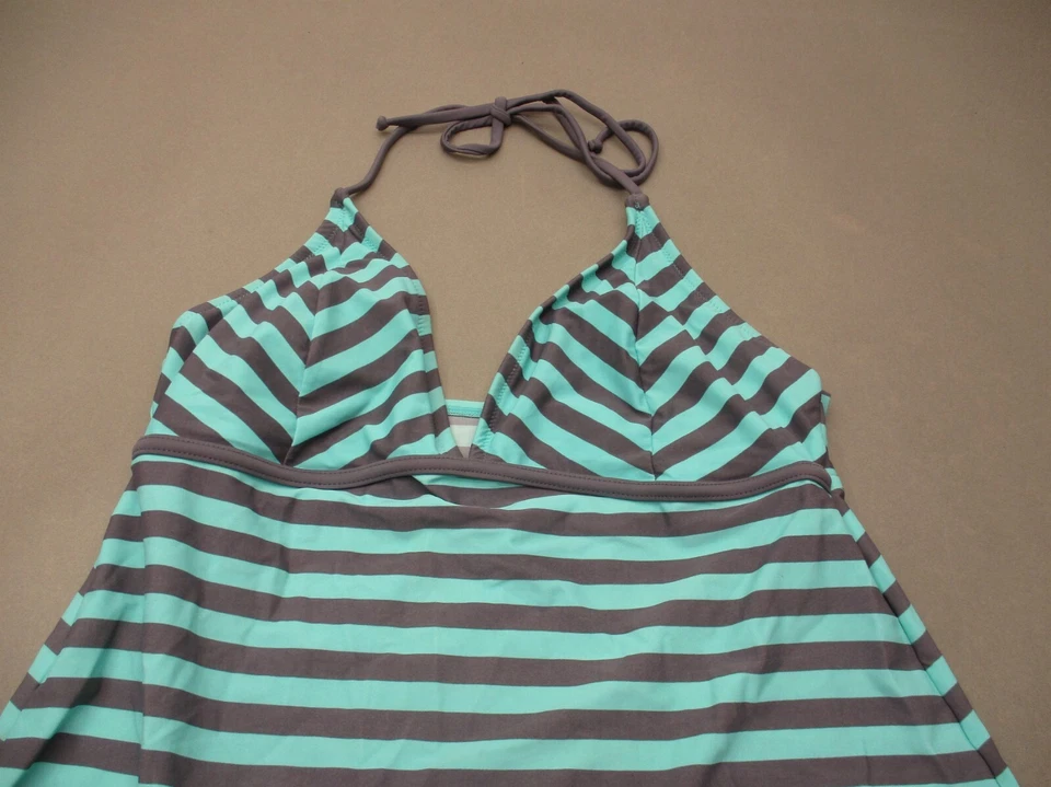 Tankini inalámbrico CONVERSE talla XL multicolor a rayas sin forro 8C Foto 2 de 4