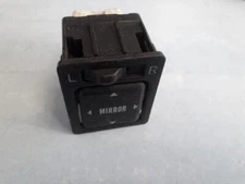 Toyota Picnic 2002 Wing Mirror Control Switch (Exterior Mirror Swi #627412-36