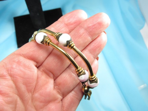 Vintage 1950s Toshikane Japan Face Earrings and 1940s Miriam Haskell Bracelet. - Picture 11 of 12