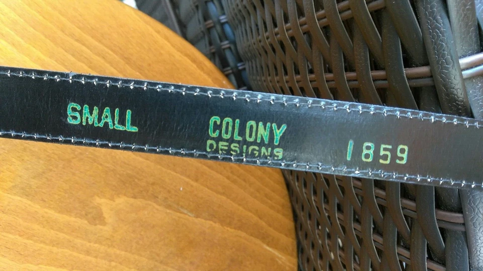 Cinturón ajustado de piel de serpiente vintage bohemio chic era disco borgoña marrón cereza S Foto 3 de 4