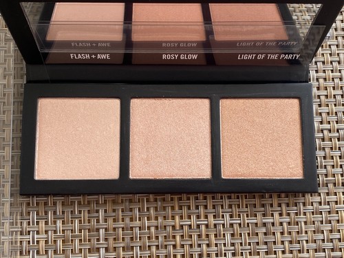 MAC HYPER REAL GLOW HIGHLIGHTER PALETTE (TRIO), NIB: CHOOSE YOUR SHADE - Picture 4 of 11