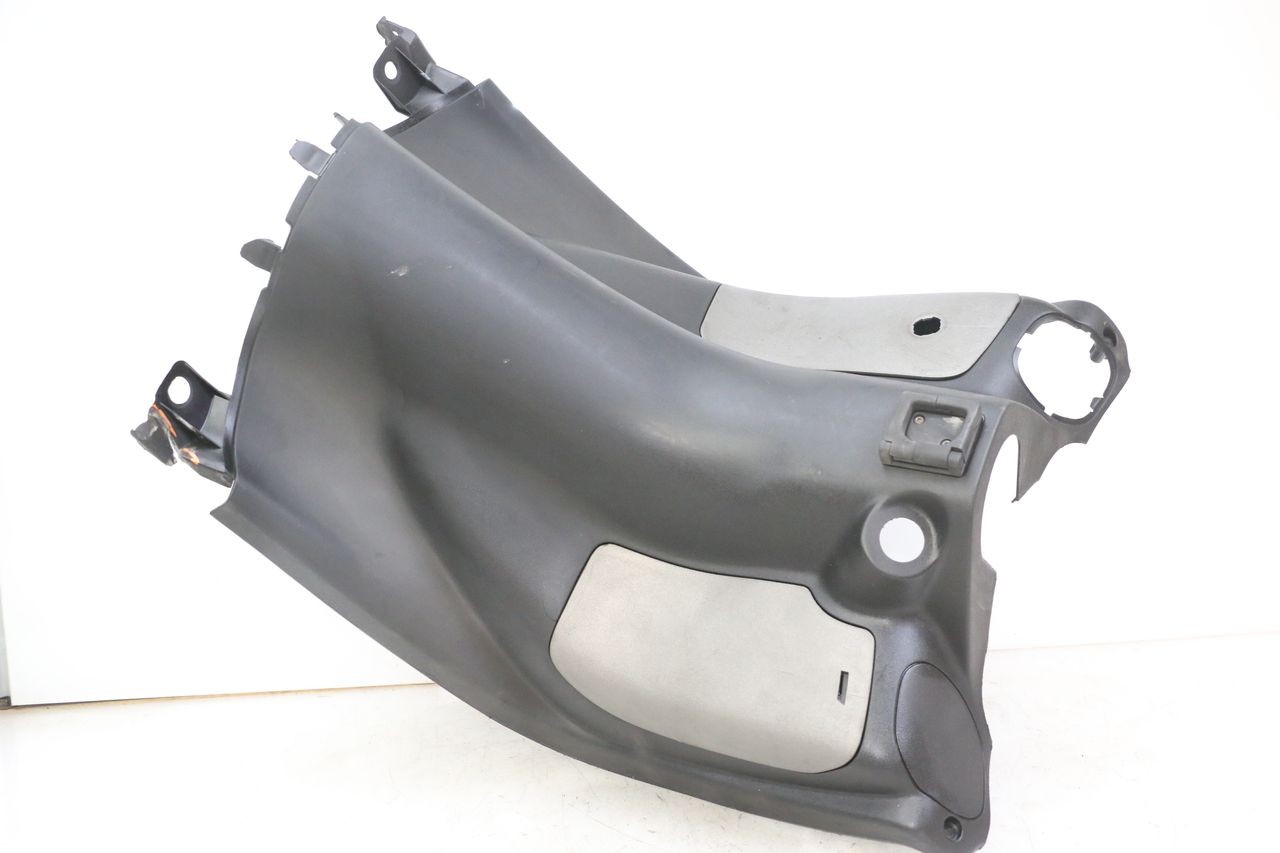 INNER LEGSHIELD - PEUGEOT ELYSTAR 125 (2002 - 2007)