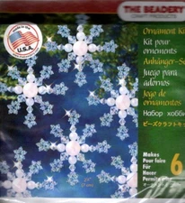 NIP THE BEADERY CHRISTMAS SNOWFLAKE BEAD ORNAMENT KIT MAKES 6