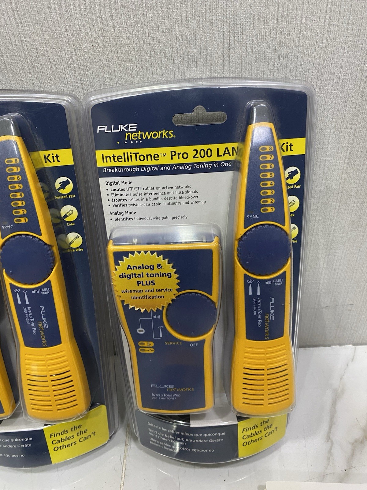 Fluke Networks IntelliTone Pro 200 LAN 키트 2