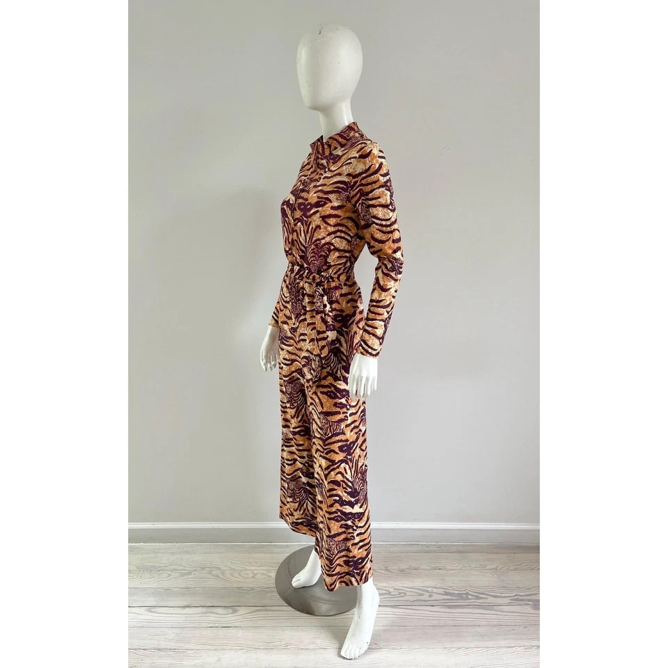 Vintage 1970s Jumpsuit / 70s Tiger Print Jumpsuit / Small to Medium - Image 4 of 4