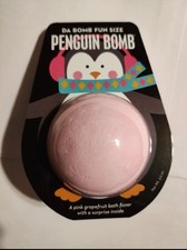 Da Bomb Fun Size Penguin Bath Bomb Fizzy with Surprise Pink Grapefruit