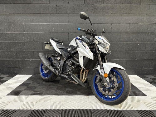 2020 20 SUZUKI GSX-S750 750 NAKED PETROL MANUAL EURO 4 (114 PS) - Picture 5 of 20