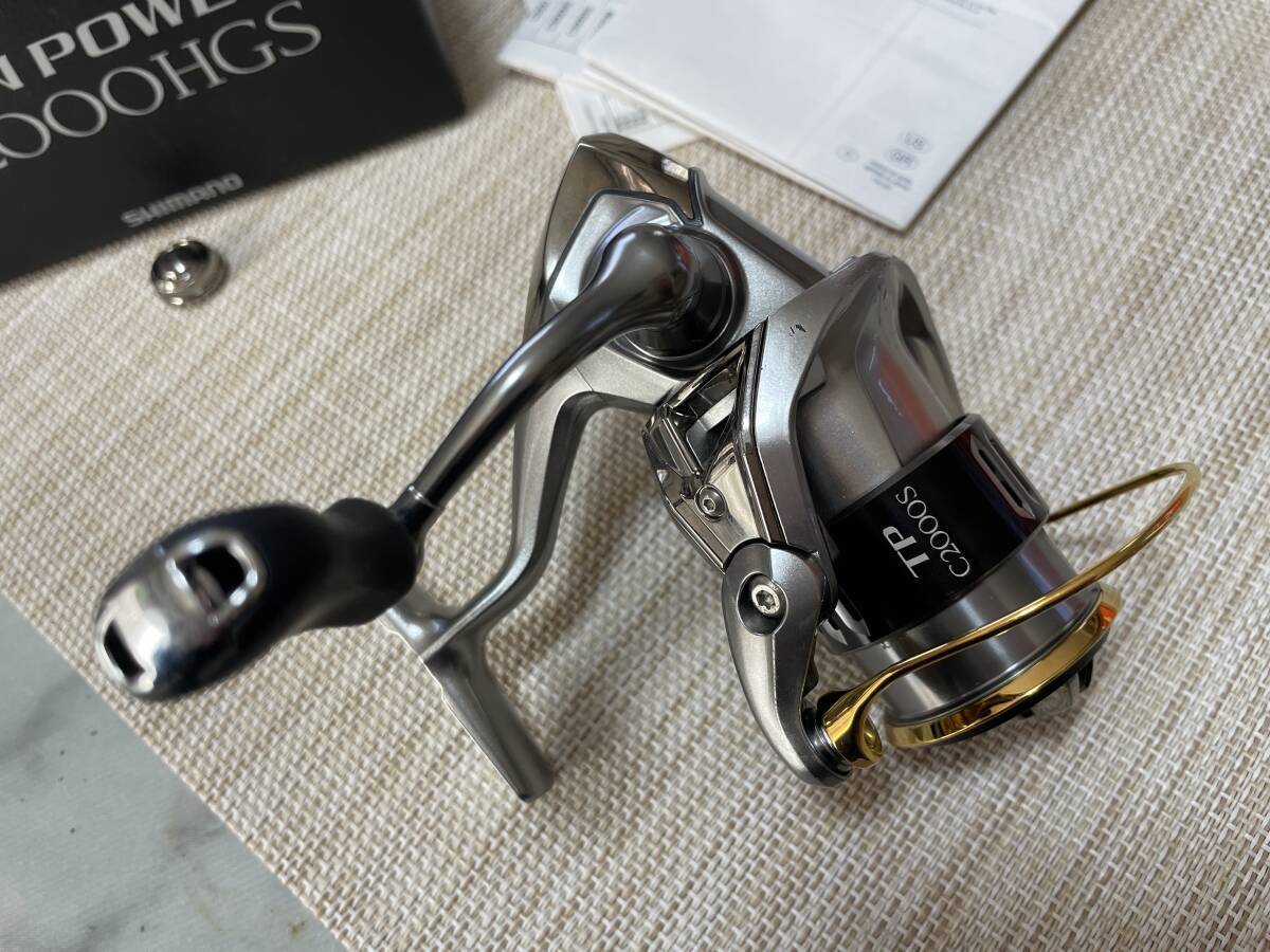15 Twin Power C2000Hgs With Reel Stand SHIMANO Hg High Gear 15 Twin Power C2000Hgs With Reel Stand SHIMANO Hg High Gear