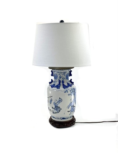 Lamp Blue & White Vintage Oriental Porcelain Hand Painted With Salamander Design