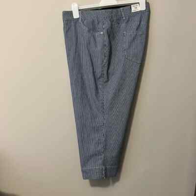 Avenue NWT size 18 flexi-fit denim Capri jeans blue white pinstriped