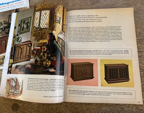 Vtg 1970 1971 MAGNAVOX Console Stereo SALES CATALOG Brochure Lot - Picture 13 of 14