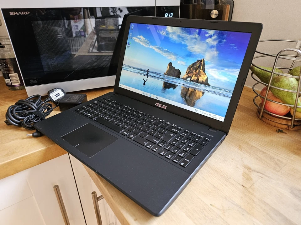 Asus X551C Intel 1007u 128GB SDD 4GB RAM Win 10 Webcam HDMI Laptop - Image 3 of 4