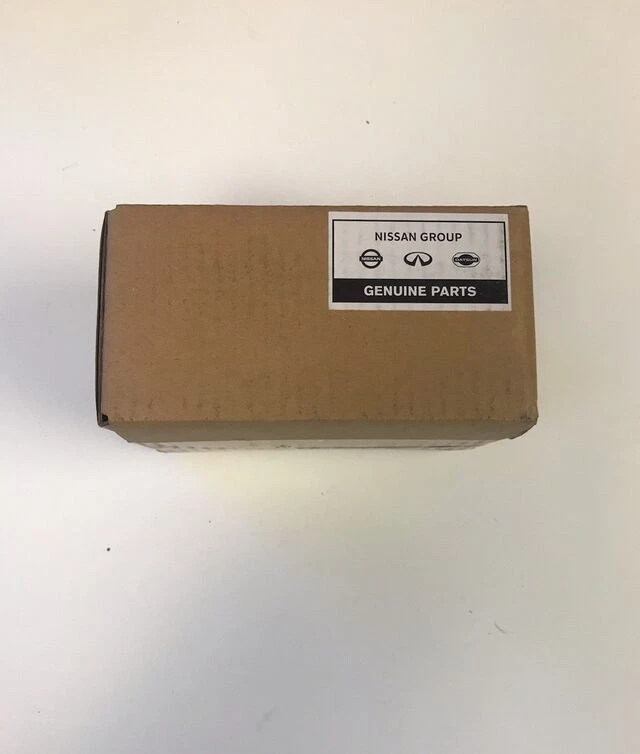 Genuine Nissan Disc Brake Pad Set 2020-2022 Nissan Sentra D4060-6LA0A NEW OEM - Image 2 of 4