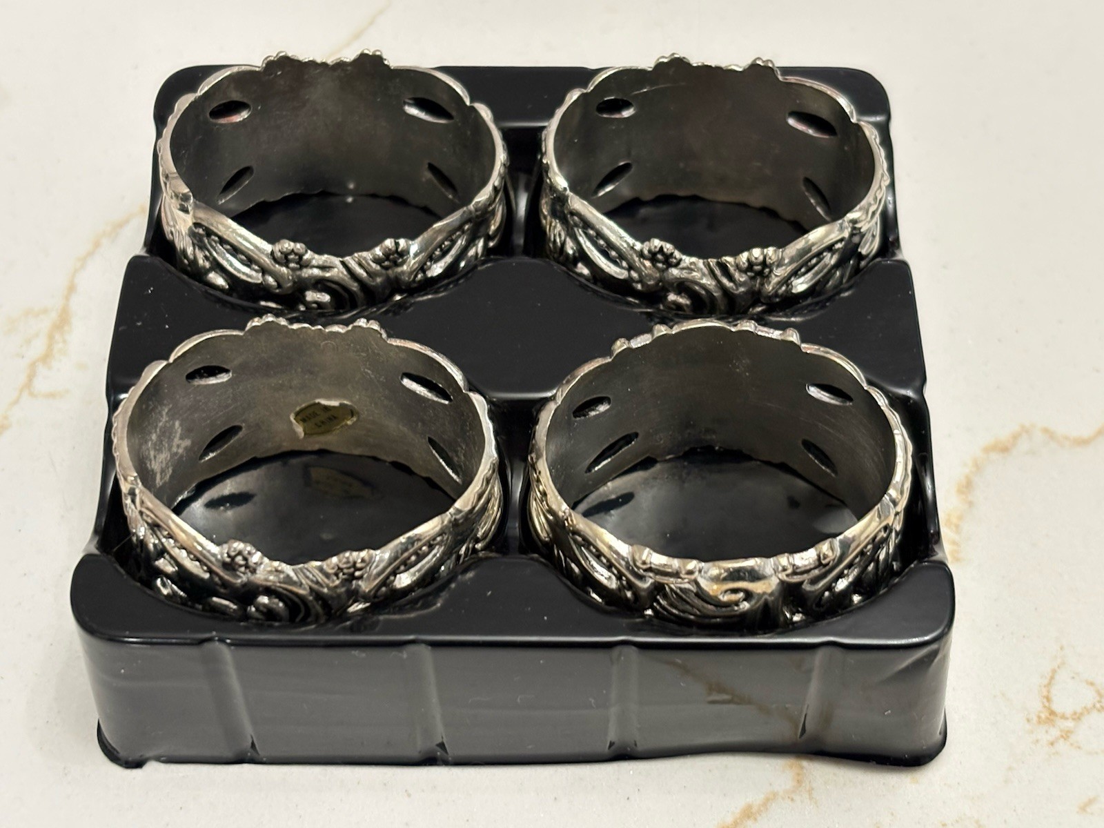 VTG 1993 Godinger 20th Century Baroque Napkin Rings Silverplate Set of 4 w/Box