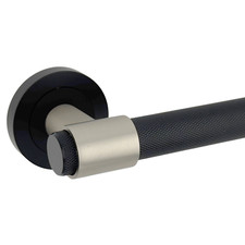 AXS Dakota Knurled Door Handles on Rose Pair – Black | Brass