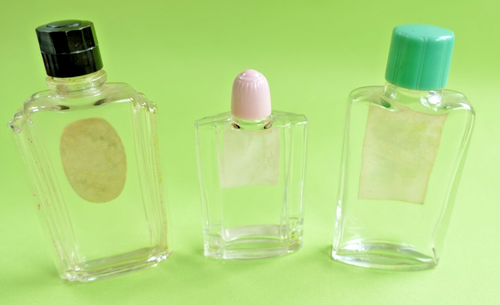 Over 30 glass/pottery vintage perfume bottles- English flower scents- Novelties - Picture 17 of 17